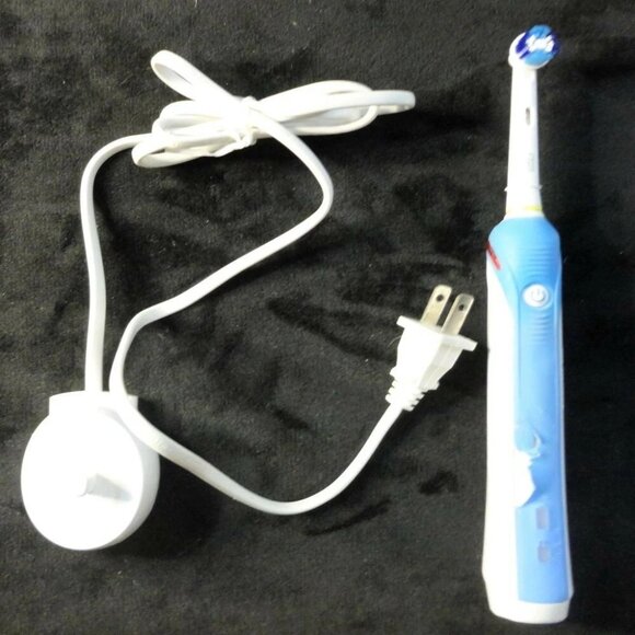 🛑 BRAUN/ORAL B Pro ➕🆒 ELECTRIC TOOTHBRUSH Rechargeable TOOTHBRUSH 💸BUY NOW‼️ - Picture 10 of 15